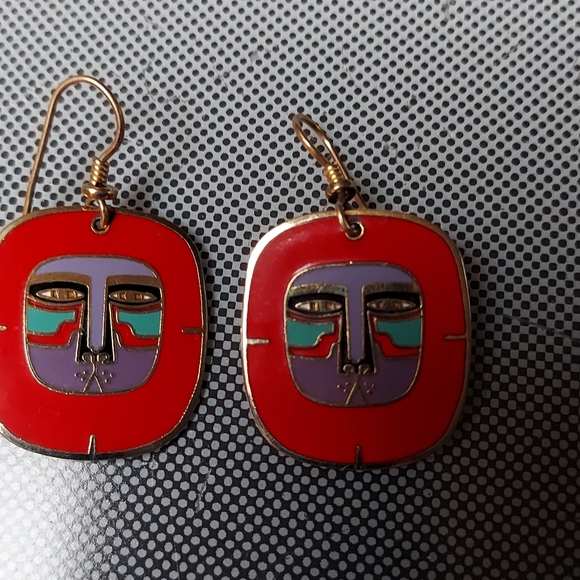 Laurel Burch vtg red face pierced earrings 1.125in x 1 in - Picture 2 of 2
